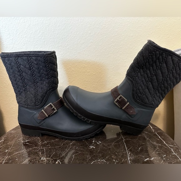 Sperry Shoes - Sperry rubber and cloth winter and rain boots